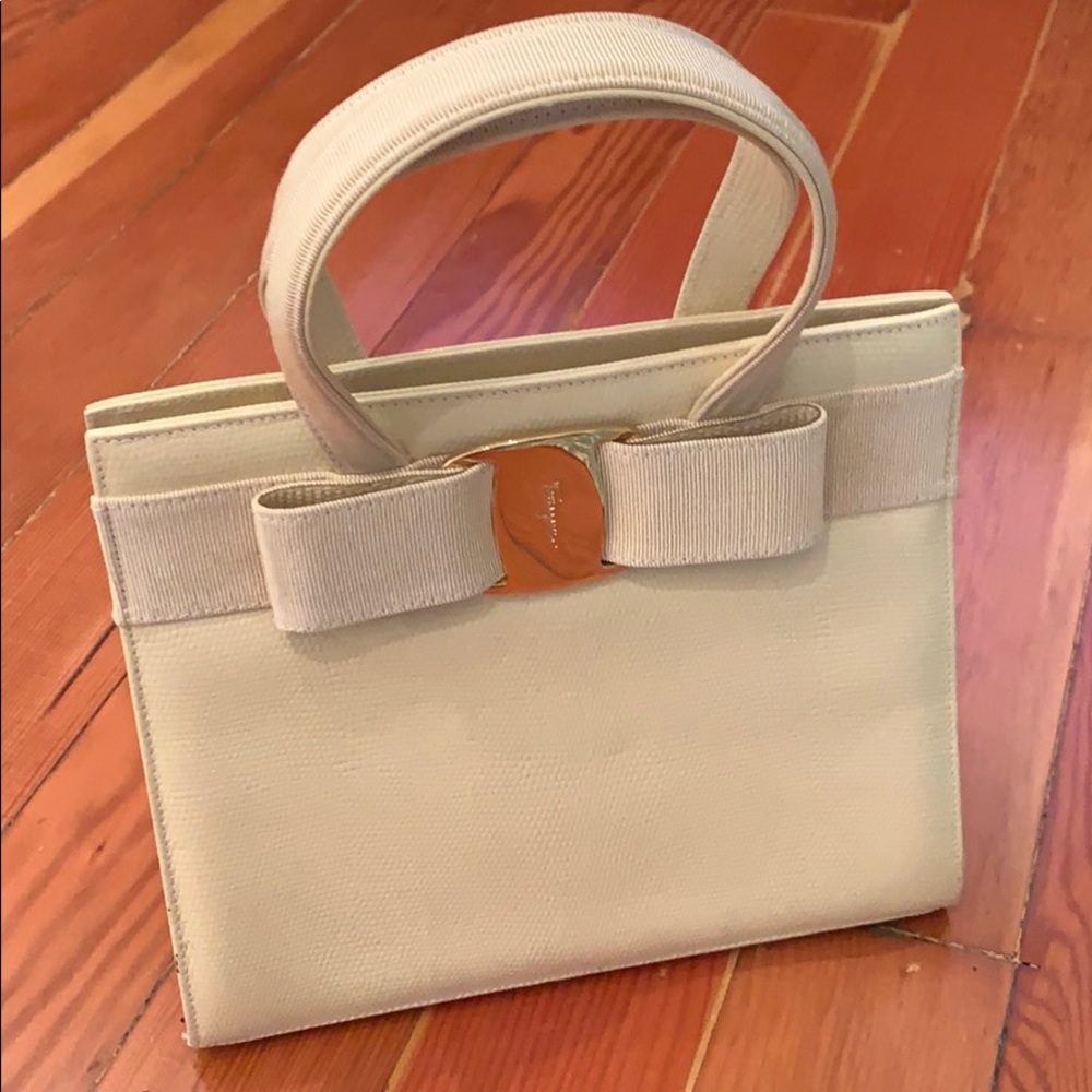 Ferragamo vintage cream leather purse with ribbon